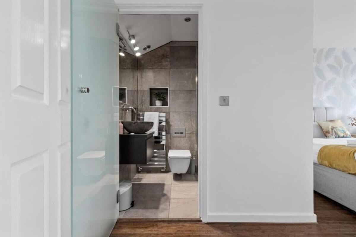 Superb Stonewall Terrace Лондон Екстериор снимка