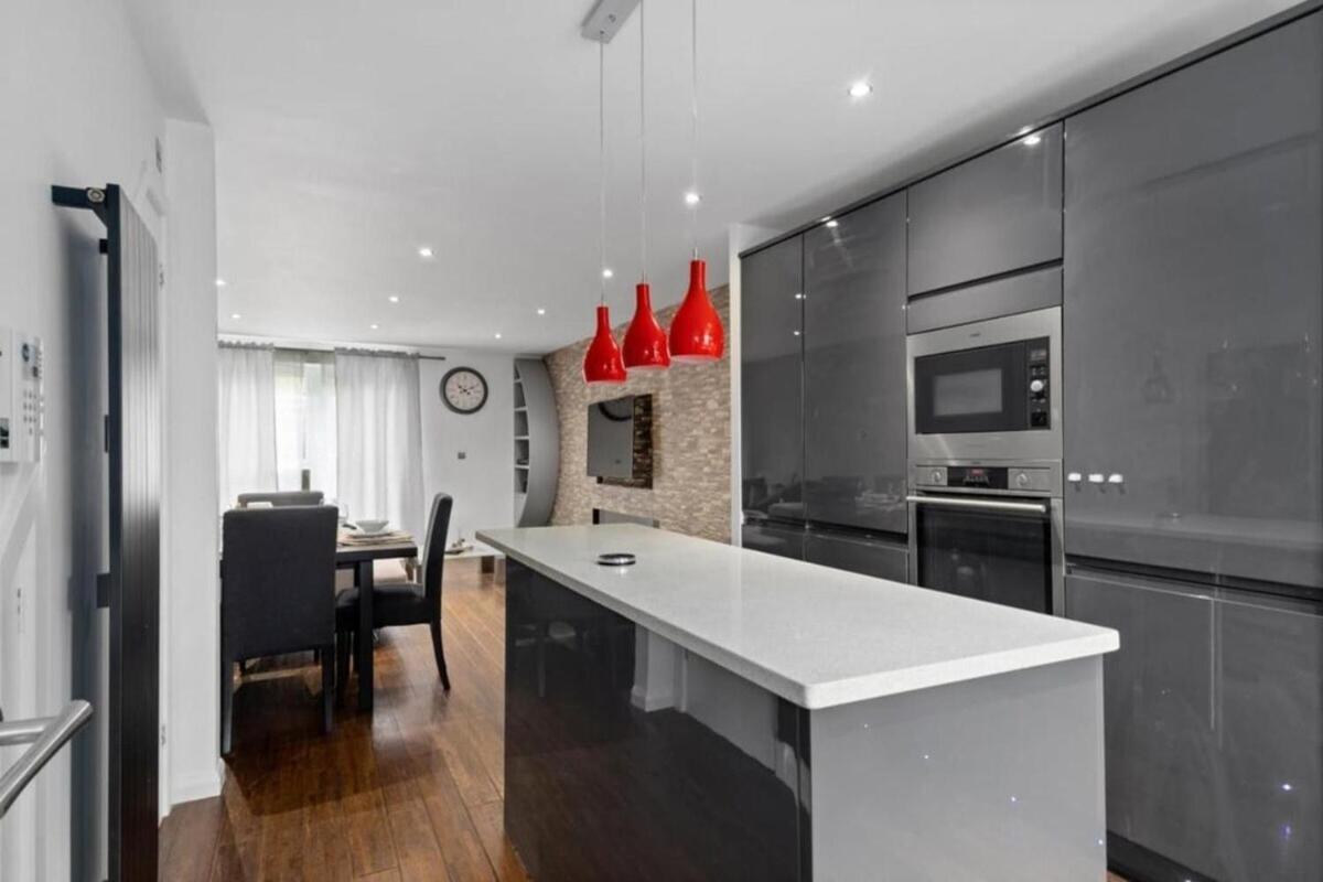 Superb Stonewall Terrace Лондон Стая снимка